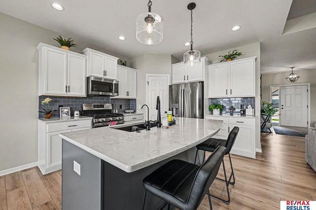 10415 S 209 Street, Gretna, NE 68028