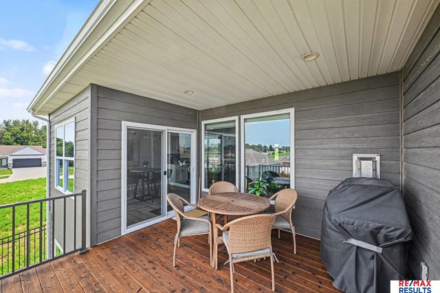 10415 S 209 Street, Gretna, NE 68028