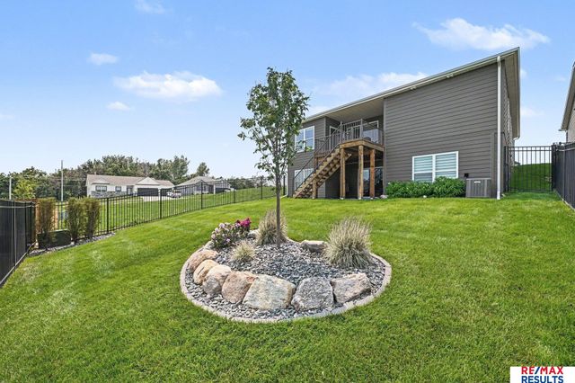 10415 S 209 Street, Gretna, NE 68028