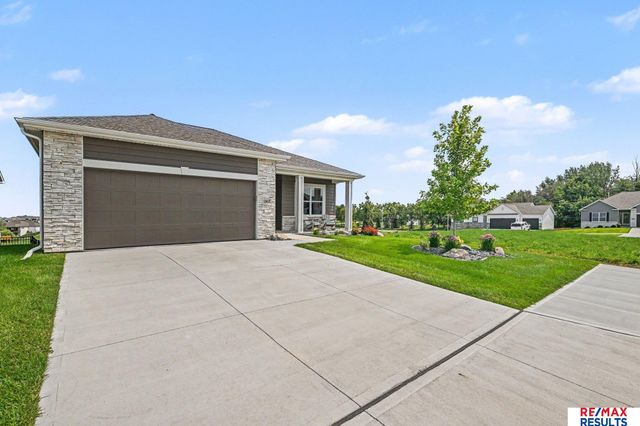 10415 S 209 Street, Gretna, NE 68028