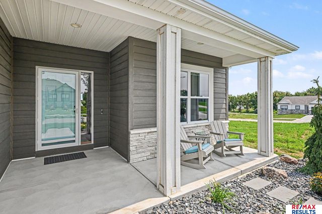 10415 S 209 Street, Gretna, NE 68028