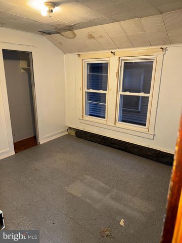 1110 POPLAR ST, Kulpmont, PA 17834