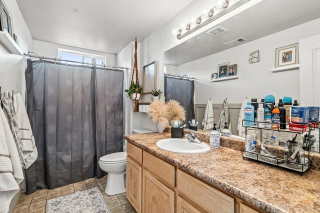 2025 SW Colorado Lane, Grants Pass, OR 97527