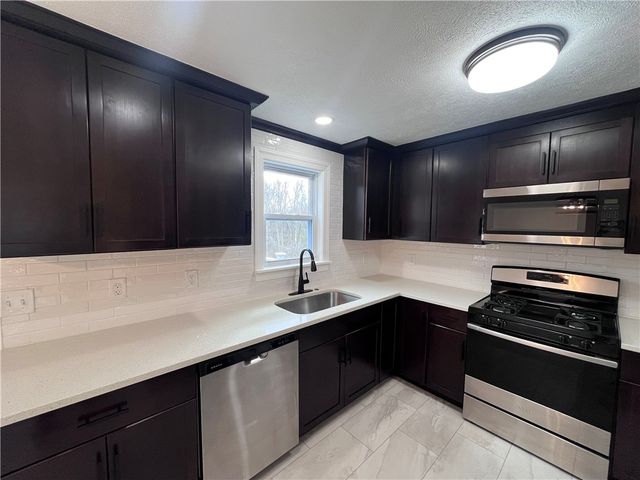 4614 Bakerstown Culmerville Rd, West Deer, PA 15044