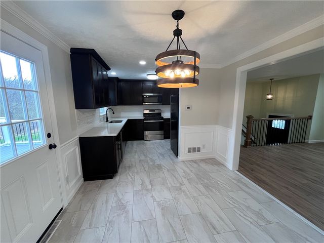 4614 Bakerstown Culmerville Rd, West Deer, PA 15044