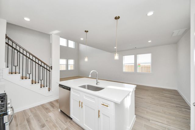 2415 Outpost Canyon Drive, Arcola, TX 77583