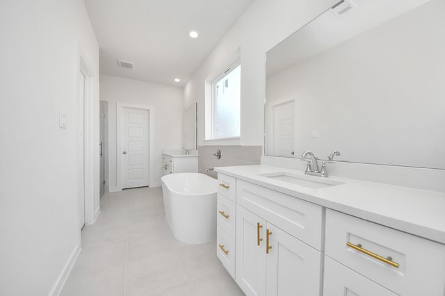 2415 Outpost Canyon Drive, Arcola, TX 77583