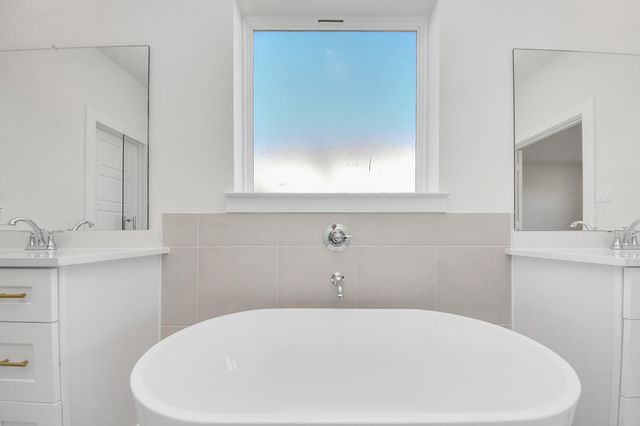 2415 Outpost Canyon Drive, Arcola, TX 77583