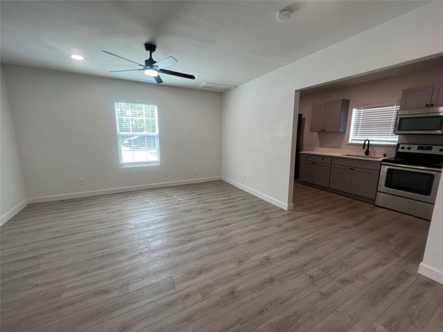1019 N Chandler Drive 1015, Fort Worth, TX 76111