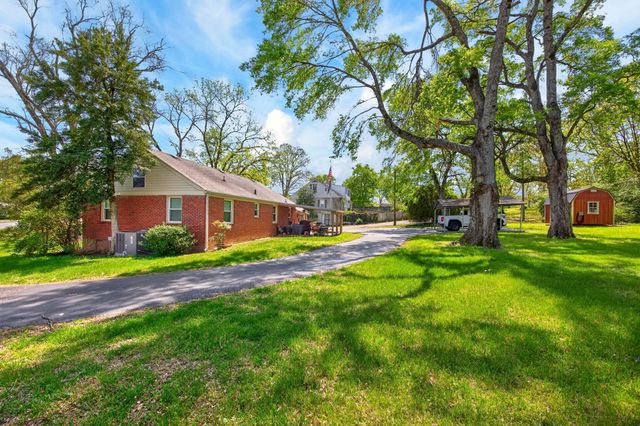 116 S Graycroft Ave, Madison, TN 37115