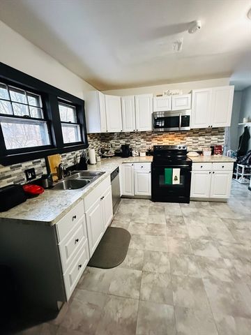 59 Daviston St, Springfield, MA 01108