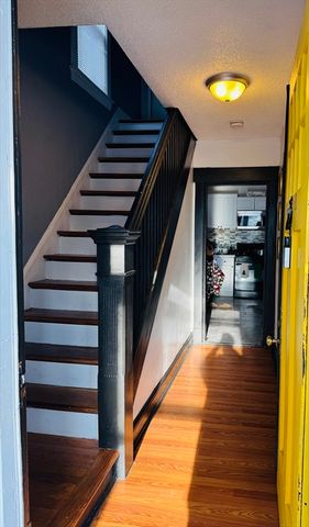 59 Daviston St, Springfield, MA 01108