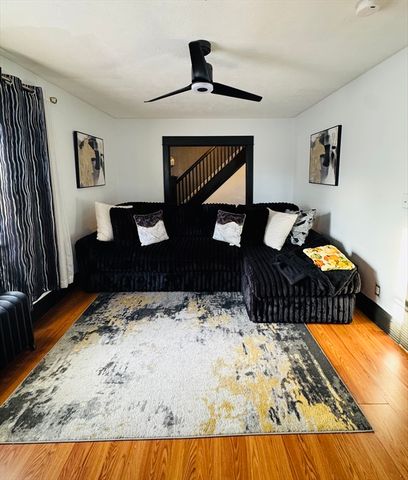 59 Daviston St, Springfield, MA 01108