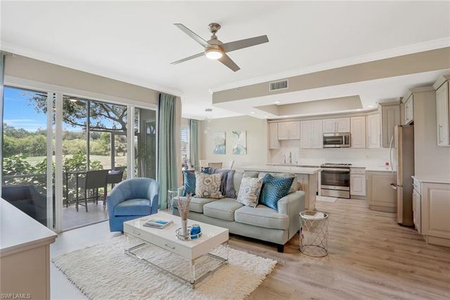 3485 LAUREL GREENS LN S 102, Naples, FL 34119