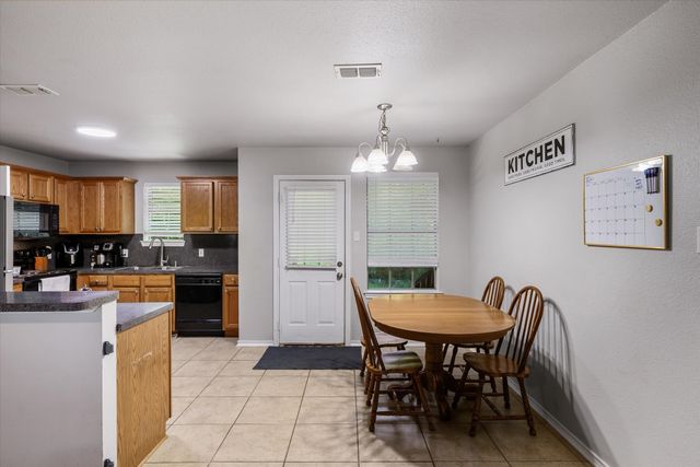 9165 Stonecreek, Tyler, TX 75703