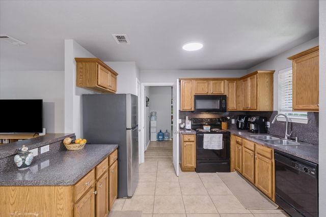 9165 Stonecreek, Tyler, TX 75703