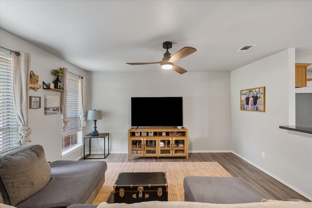 9165 Stonecreek, Tyler, TX 75703