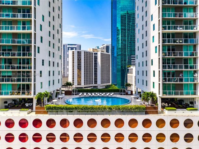 500 Brickell Ave 402, Miami, FL 33131