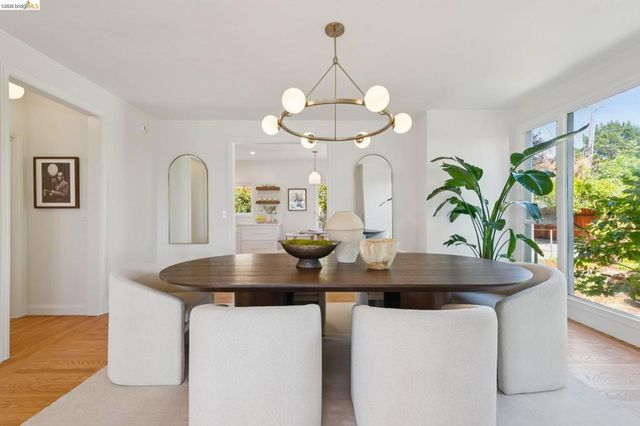 893 Glendome Circle, Oakland, CA 94602
