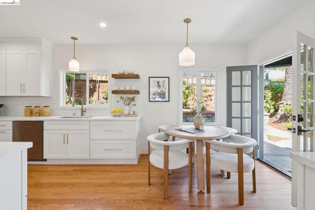893 Glendome Circle, Oakland, CA 94602