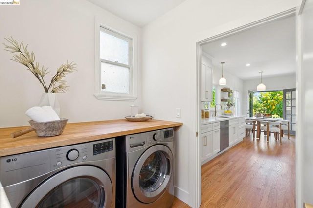 893 Glendome Circle, Oakland, CA 94602