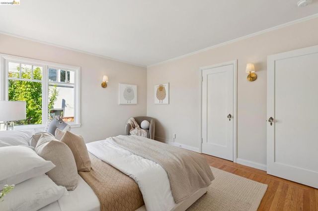 893 Glendome Circle, Oakland, CA 94602