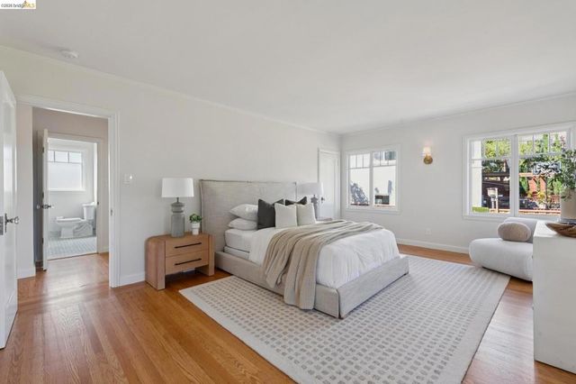 893 Glendome Circle, Oakland, CA 94602