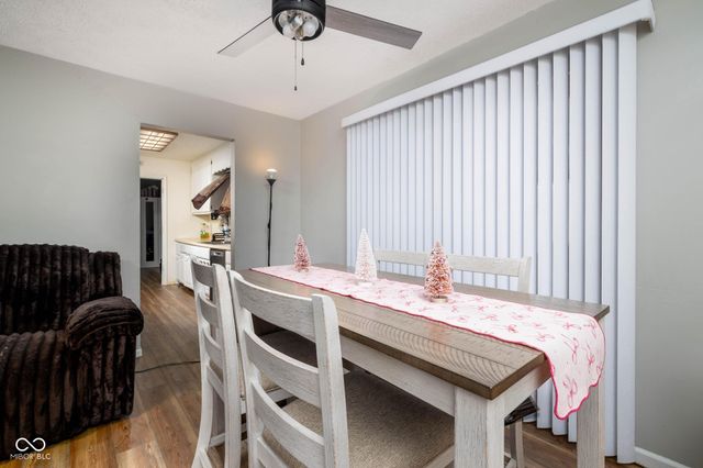 522 Chapel Hill West Drive, Indianapolis, IN 46214