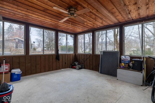 522 Chapel Hill West Drive, Indianapolis, IN 46214