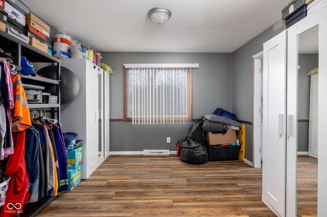 522 Chapel Hill West Drive, Indianapolis, IN 46214