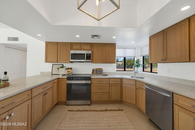 1230 E Placita Del Cervato, Tucson, AZ 85718