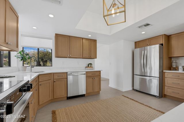 1230 E Placita Del Cervato, Tucson, AZ 85718