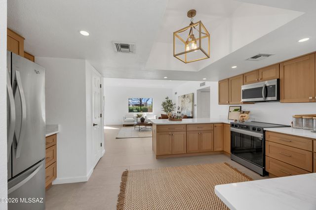 1230 E Placita Del Cervato, Tucson, AZ 85718