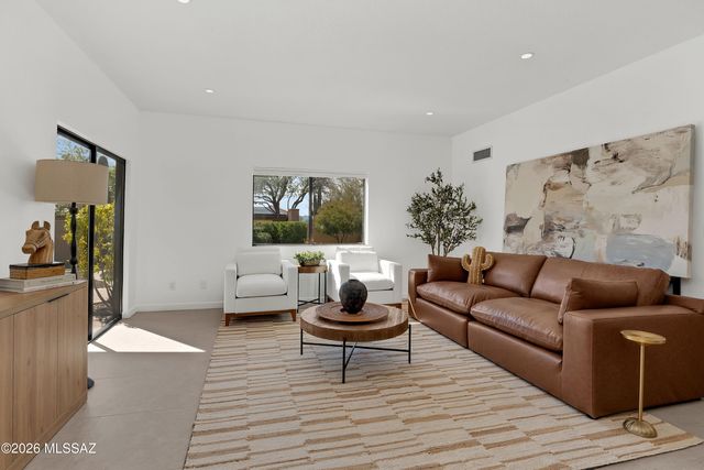 1230 E Placita Del Cervato, Tucson, AZ 85718