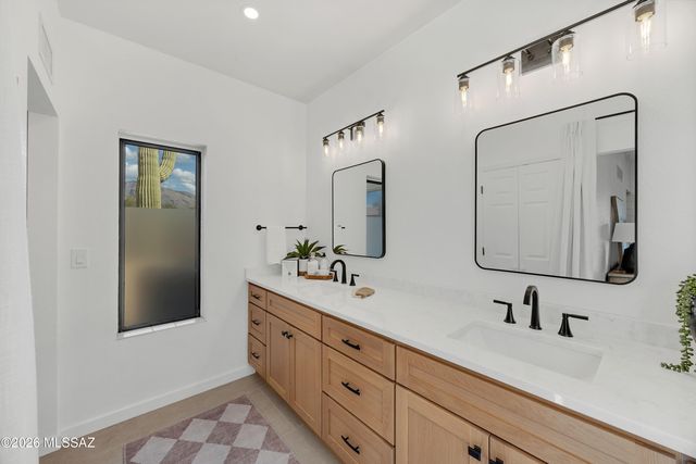 1230 E Placita Del Cervato, Tucson, AZ 85718