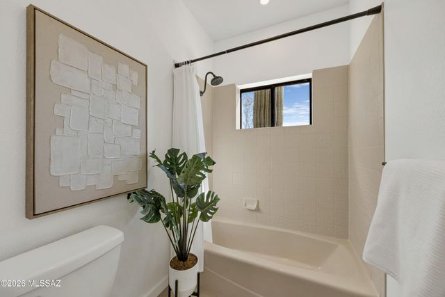 1230 E Placita Del Cervato, Tucson, AZ 85718