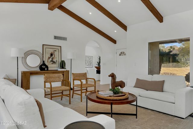 1230 E Placita Del Cervato, Tucson, AZ 85718