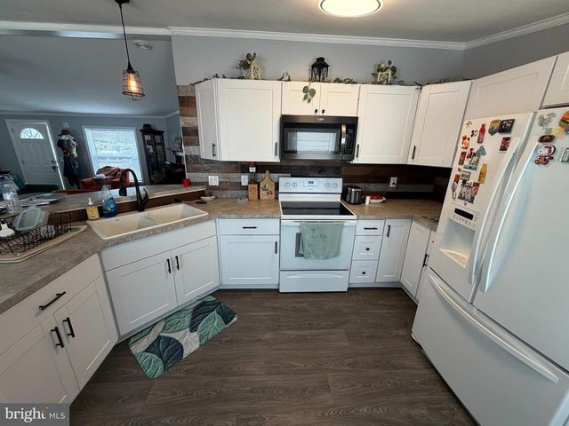 10 VAGABOND RD, Middletown, PA 17057