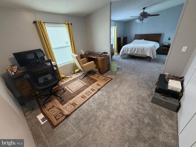 10 VAGABOND RD, Middletown, PA 17057