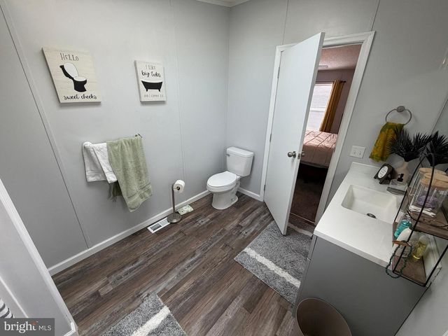 10 VAGABOND RD, Middletown, PA 17057