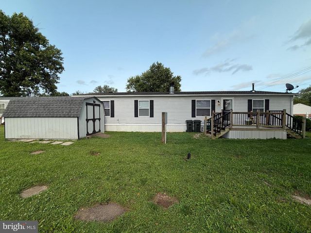 10 VAGABOND RD, Middletown, PA 17057