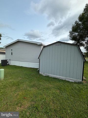 10 VAGABOND RD, Middletown, PA 17057
