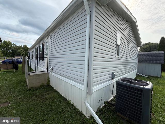 10 VAGABOND RD, Middletown, PA 17057