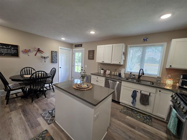 2288 Evanston Avenue, Muskegon, MI 49442