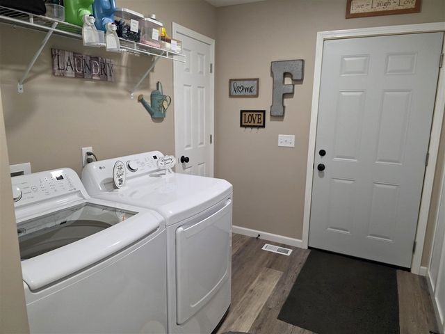 2288 Evanston Avenue, Muskegon, MI 49442