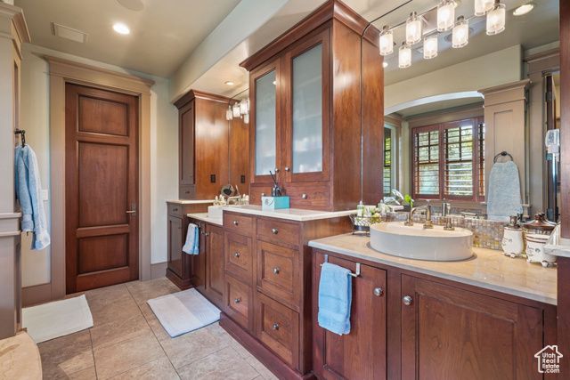 1733 S SUGARHOUSE LN, Salt Lake City, UT 84108