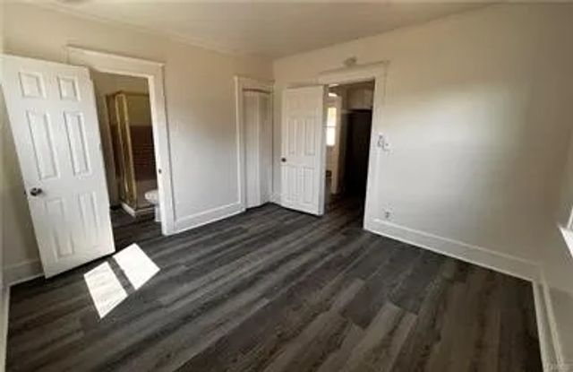 320 W Lemon Avenue, Monrovia, CA 91016