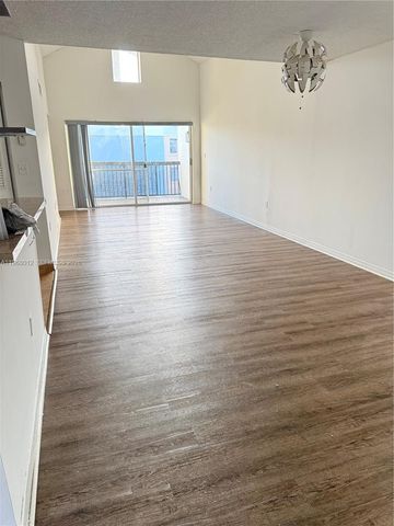 6272 NW 186th St 301, Hialeah, FL 33015