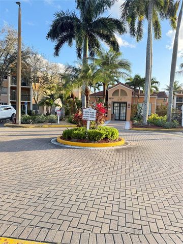 6272 NW 186th St 301, Hialeah, FL 33015