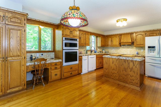 2640 Alvarado Lane N, Plymouth, MN 55447